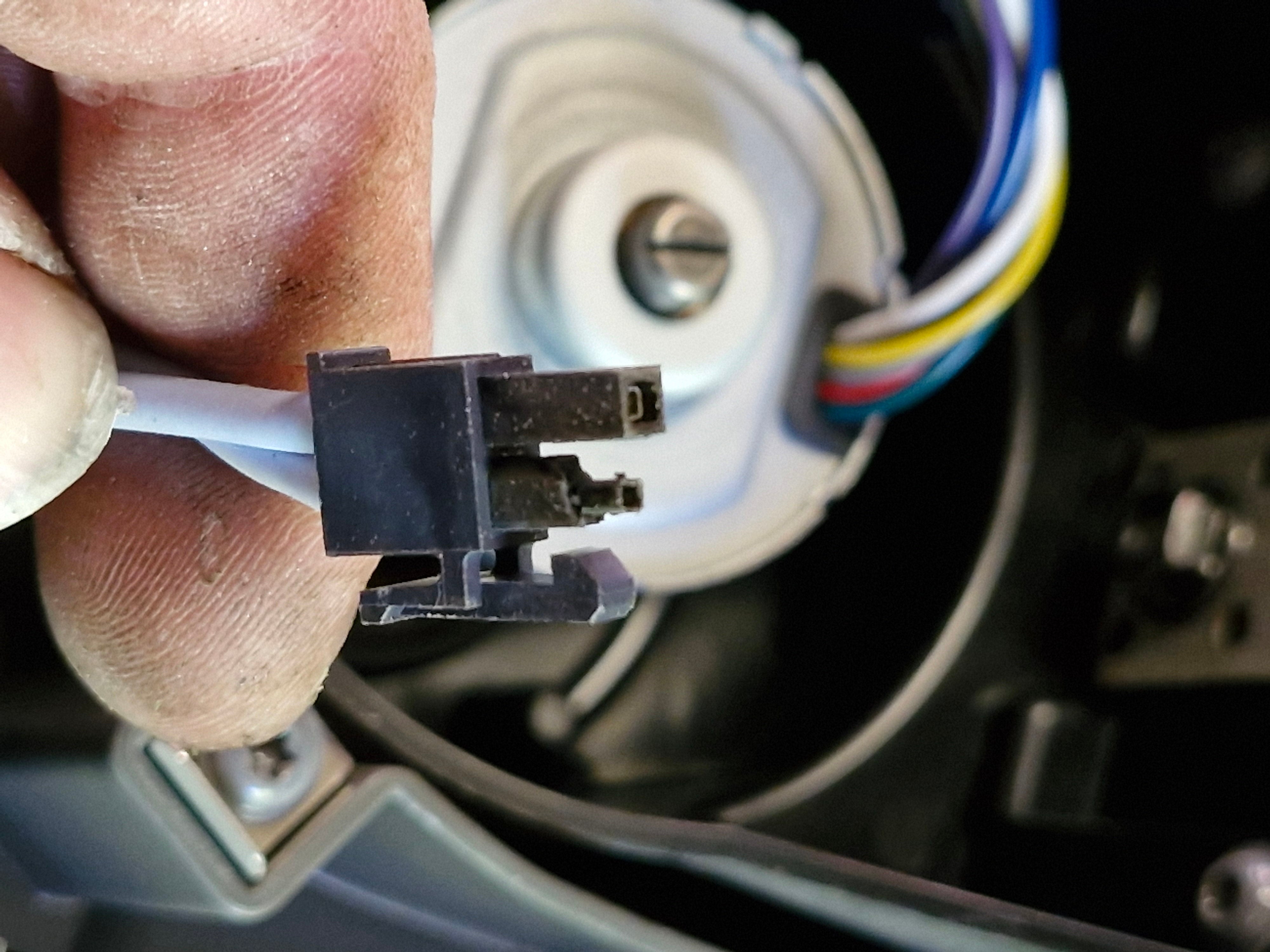 Cablaggio del connettore di ricarica con vite in acciaio inossidabile senza piastra di ricarica 320 330X (2013-2015)