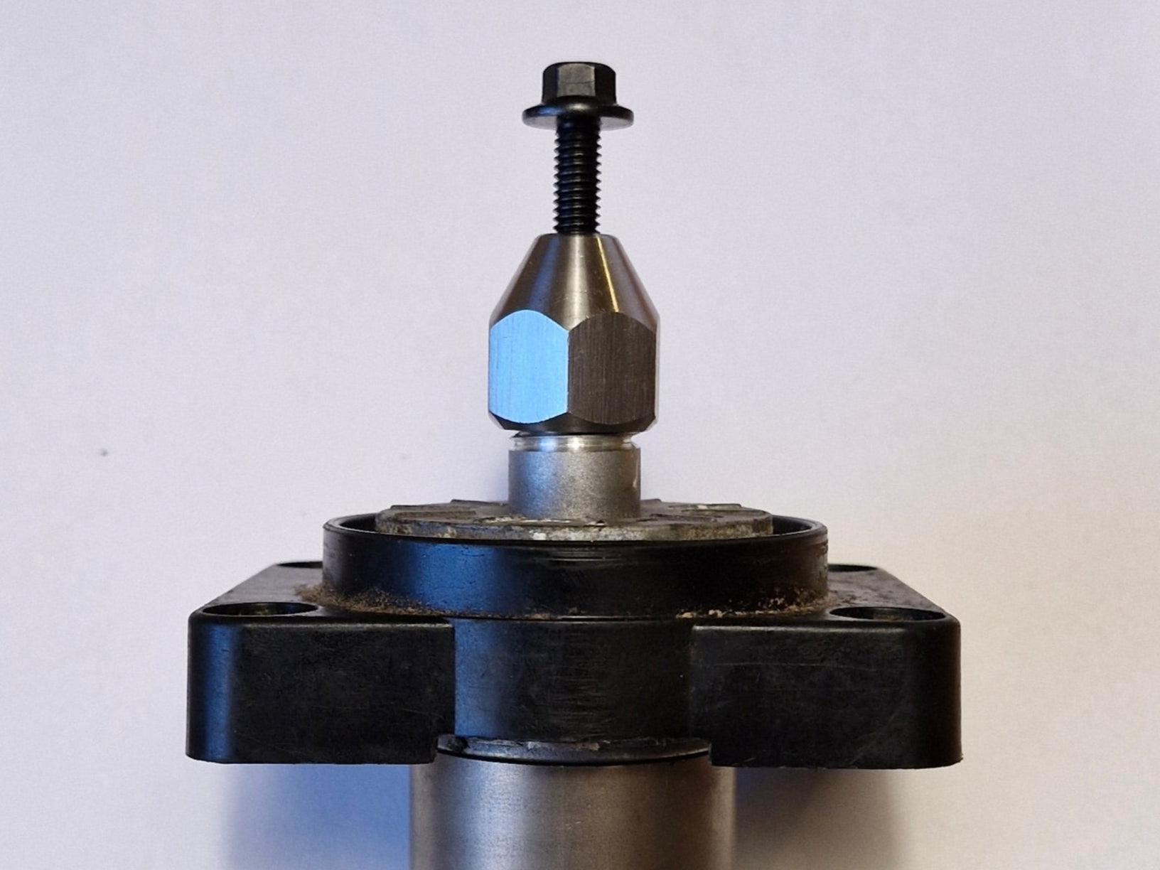 Estrattore del mozzo della ruota