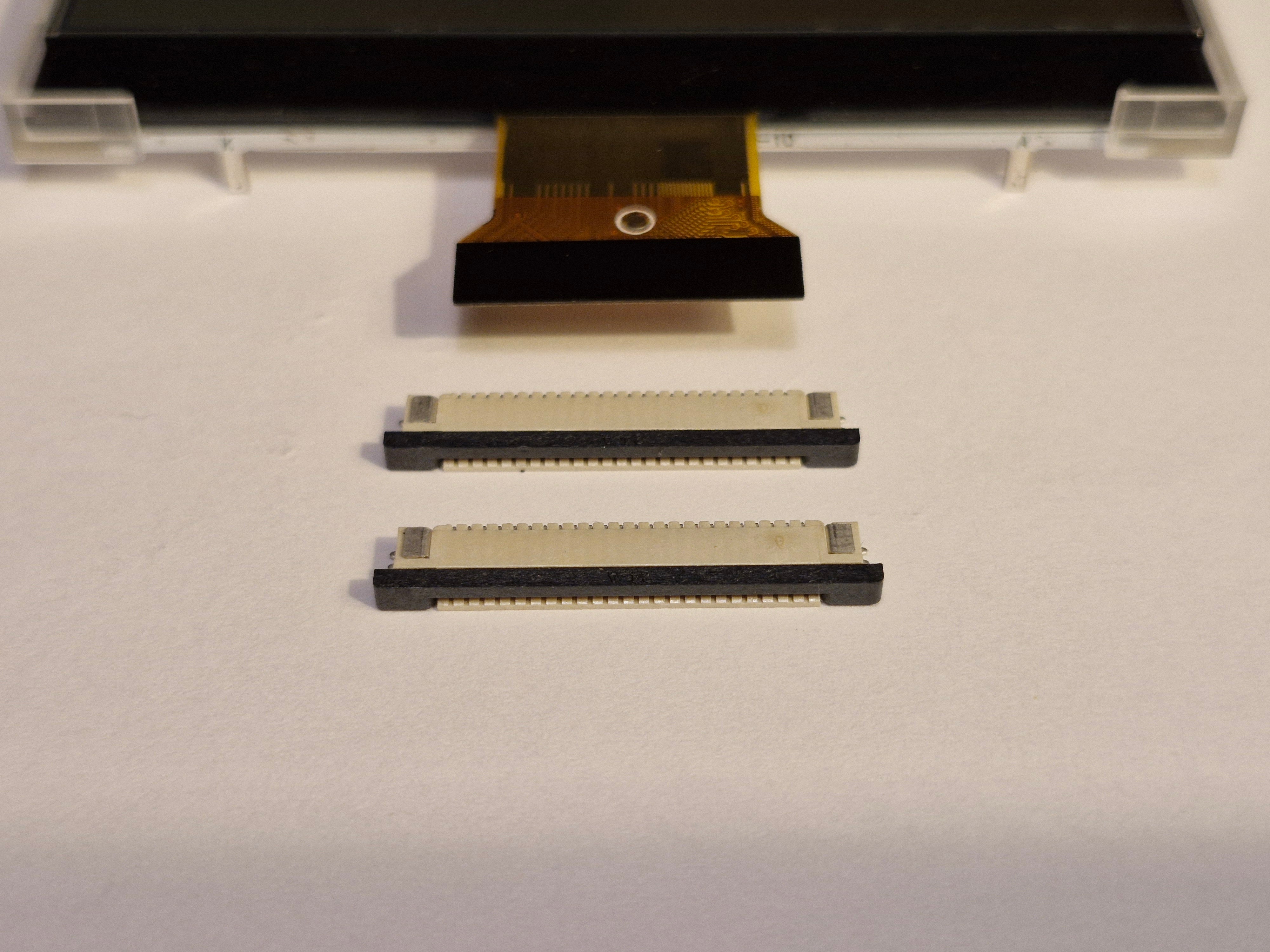 Display con connettore saldabile 320 330X 420 430X 440 450X ecc.