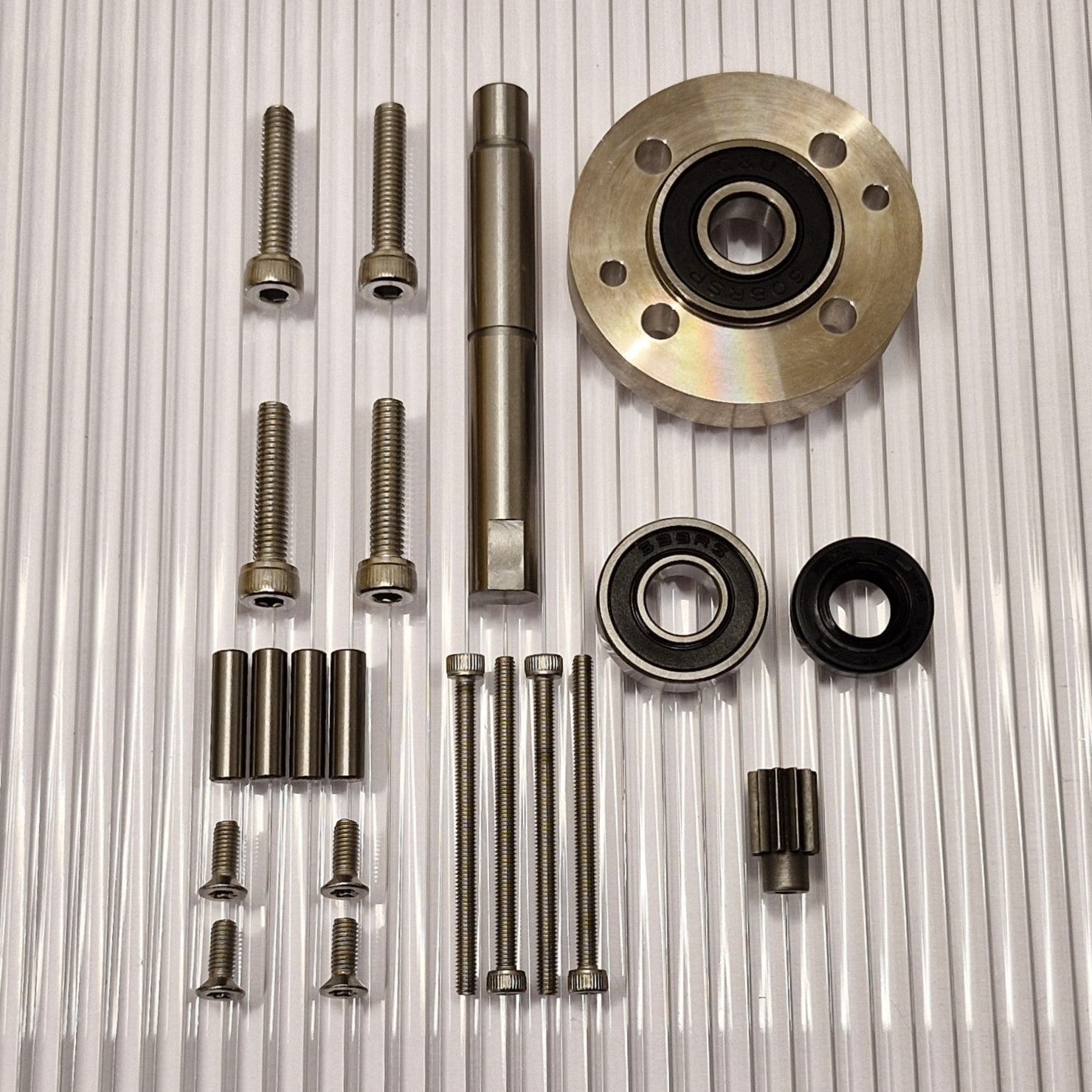 Repair kit for Husqvarna Automower 320 420 430X 440 450X 520 550 wheel motor with improved bearing system